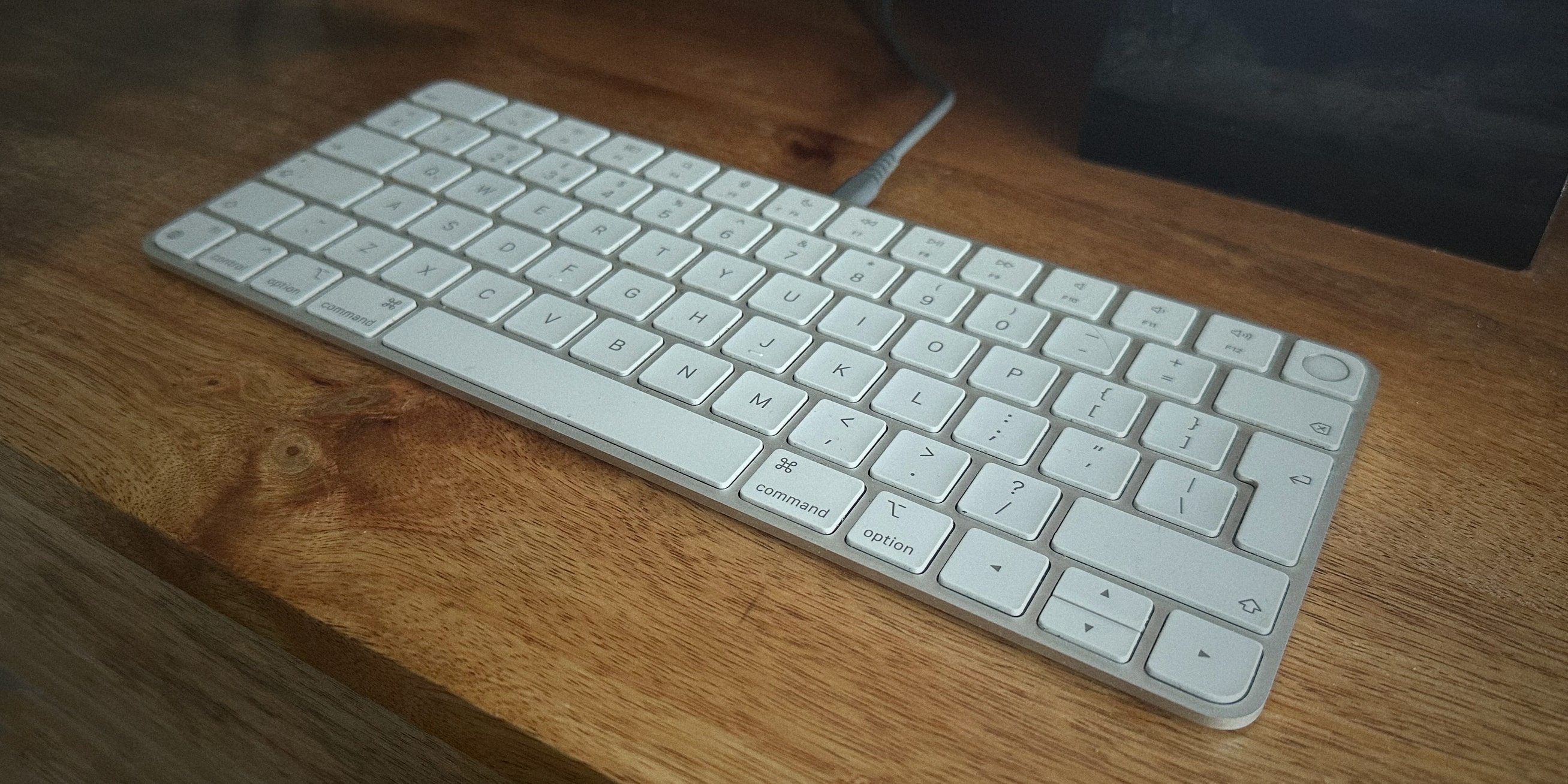 So verwenden Sie das Apple Magic Keyboard gleichzeitig mit einem Mac und einem Windows PC